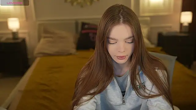 Zlata Sky online show from April 2026 02:47:02 PM