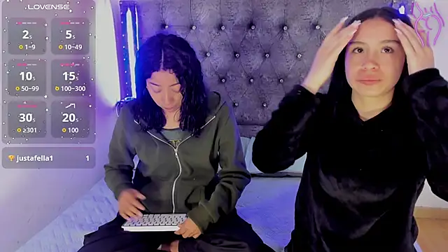 Naughty Elegance online show from February 2026 11:51:01 AM