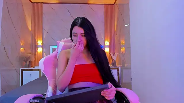 Snapshot of avigail_xo chatting on February 2026 12:42:02 PM avigail xo online show from February 2026 12:42:02 PM