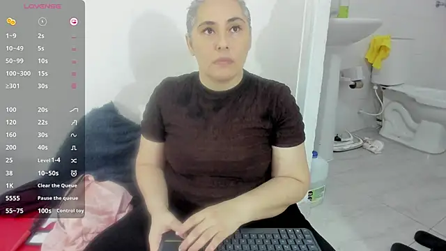 mature gold1 online show from April 2026 12:30:01 PM