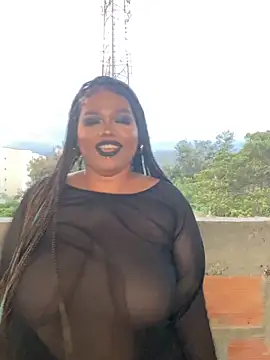 Snapshot of AlahiaFrequency chatting on February 2026 11:17:01 PM AlahiaFrequency online show from February 2026 11:17:01 PM