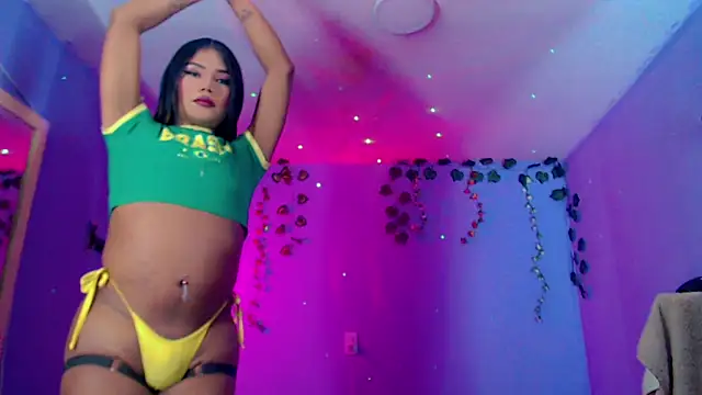 Snapshot of MiaFernandadoll chatting on March 2026 03:24:02 AM MiaFernandadoll online show from March 2026 03:24:02 AM