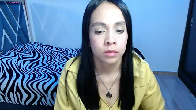 paula lopez   online show from May 2026 11:01:02 PM
