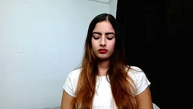 Nicol xx1 online show from May 2026 05:26:02 AM