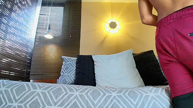 Damon Salvarote S online show from February 2026 07:48:01 PM