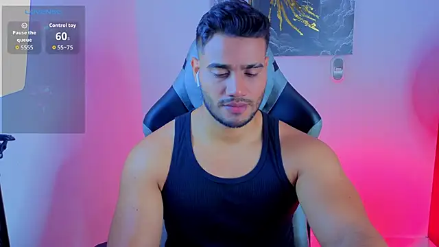 AndresRodriguez1 online show from May 2026 02:01:02 PM
