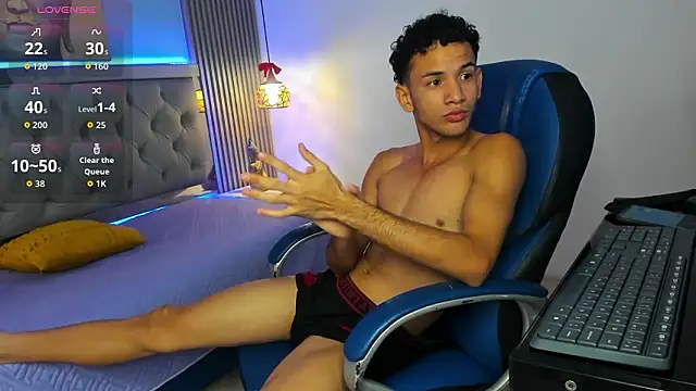 JDWhite18 online show from February 2026 03:54:01 AM