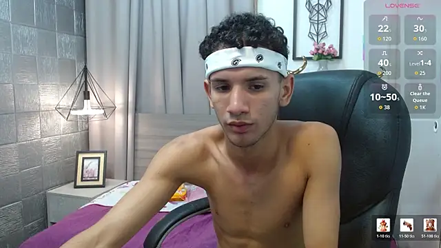 JDWhite18 online show from May 2026 03:24:01 AM