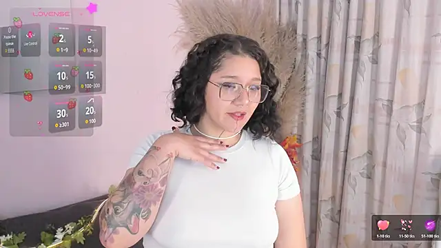 Snapshot of Sylvara_bx chatting on June 2026 12:41:02 PM Sylvara bx online show from June 2026 12:41:02 PM