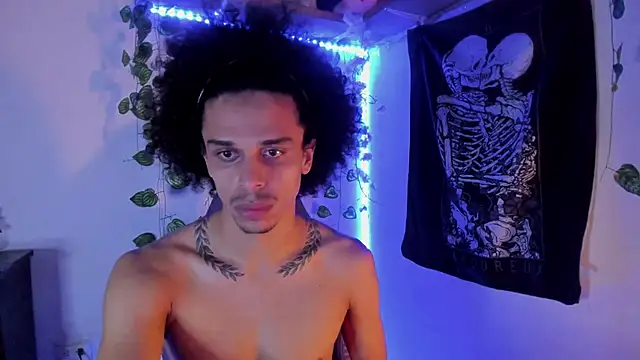 Snapshot of Aaron_Hopper chatting on February 2026 12:58:01 PM Aaron Hopper online show from February 2026 12:58:01 PM