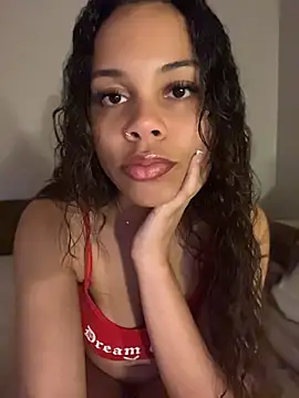 Petite Baddie online show from June 2026 04:47:02 AM