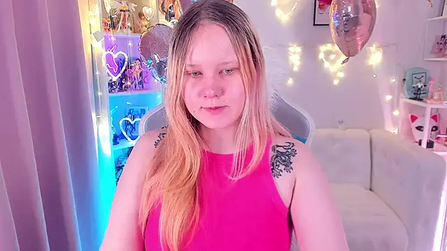 Snapshot of AnnieVibe chatting on February 2026 05:40:02 PM AnnieVibe online show from February 2026 05:40:02 PM