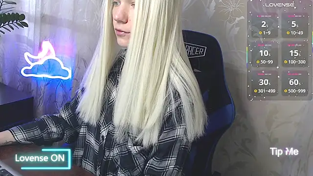 Shiny Victoria online show from April 2026 07:24:02 AM