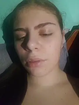 Snapshot of miraevelina chatting on February 2026 01:22:01 AM miraevelina online show from February 2026 01:22:01 AM