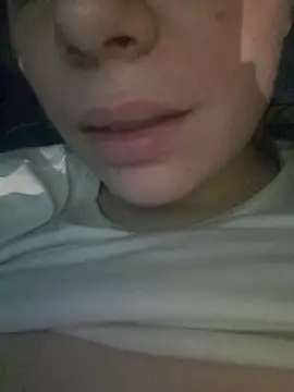 Snapshot of miraevelina chatting on February 2026 08:35:01 PM miraevelina online show from February 2026 08:35:01 PM