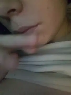 Snapshot of miraevelina chatting on February 2026 08:35:01 PM miraevelina online show from February 2026 08:35:01 PM