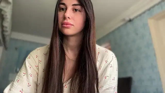 LiluMartiznir online show from May 2026 08:09:02 AM