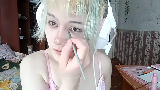 KathernSaulters online show from March 2026 07:01:02 AM