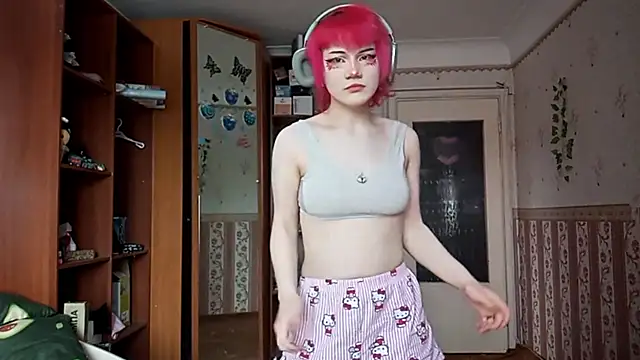 KathernSaulters online show from April 2026 07:05:01 AM