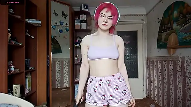 KathernSaulters online show from April 2026 07:08:01 AM