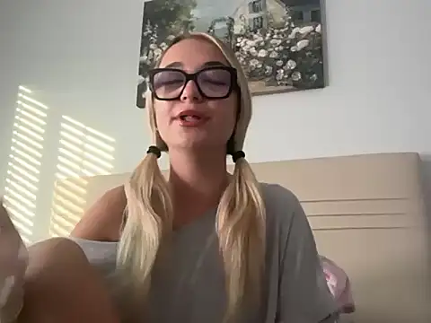 kelseyblu online show from April 2026 10:54:02 PM