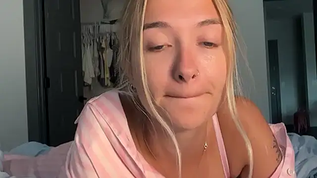 kelseyblu online show from July 2026 11:48:01 PM