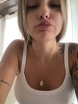 Snapshot of Lolitargentin chatting on February 2026 06:52:02 PM Lolitargentin online show from February 2026 06:52:02 PM