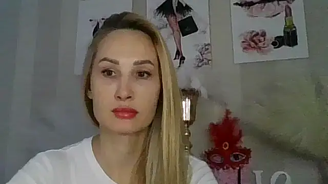 Snapshot of Kikki777 chatting on February 2026 02:43:02 PM Kikki777 online show from February 2026 02:43:02 PM