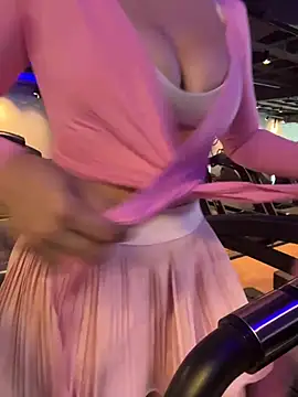 Snapshot of liawin_model chatting on February 2026 10:47:02 AM liawin model online show from February 2026 10:47:02 AM