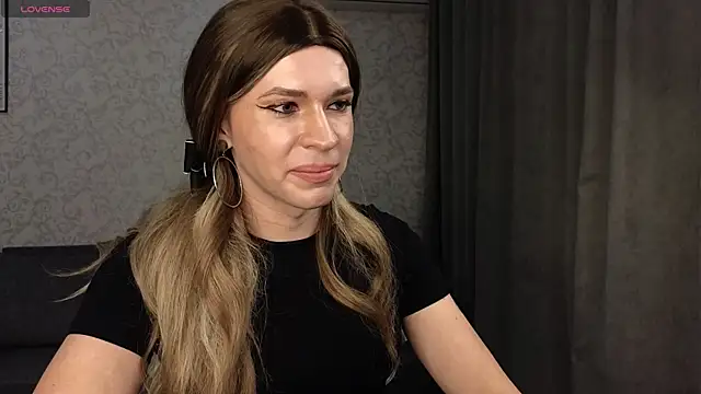 Anna inHear online show from April 2026 05:25:02 PM