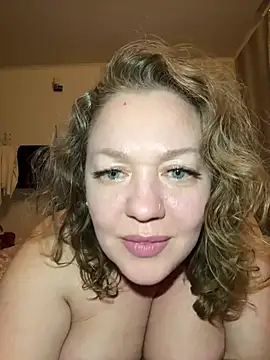 BBBWOOW online show from April 2026 01:41:01 PM