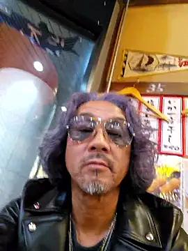 Snapshot of MtaS1 chatting on March 2026 10:51:01 AM MtaS1 online show from March 2026 10:51:01 AM