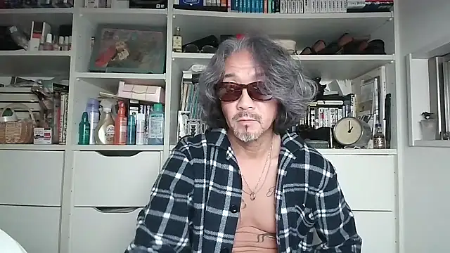 Snapshot of MtaS1 chatting on April 2026 03:54:01 PM MtaS1 online show from April 2026 03:54:01 PM
