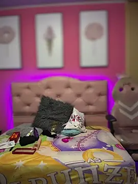 Karolaiin LS online show from February 2026 08:08:02 PM