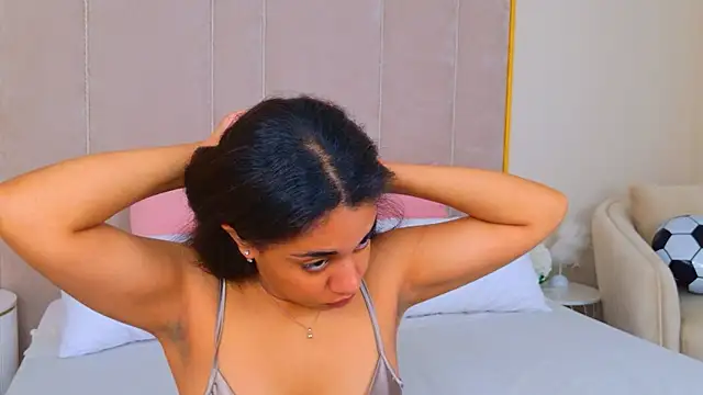 Luna Cortier online show from July 2026 05:23:02 AM