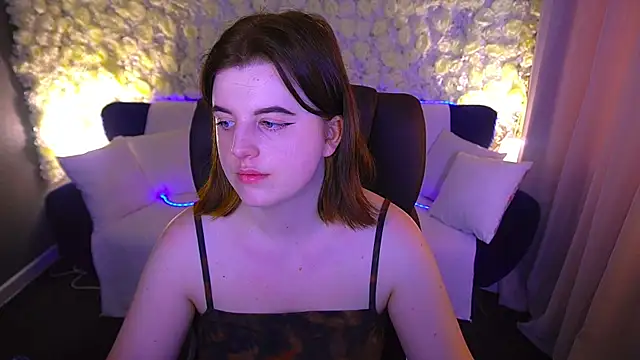 KristiFoxy online show from May 2026 12:23:02 PM