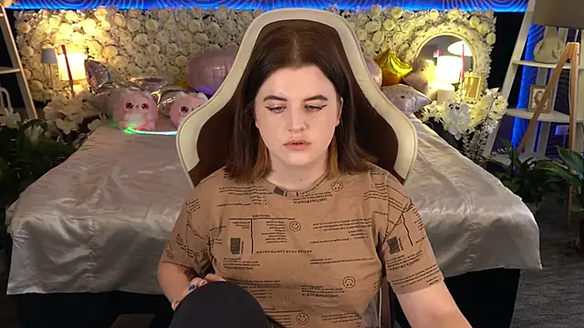 KristiFoxy online show from May 2026 12:32:02 PM