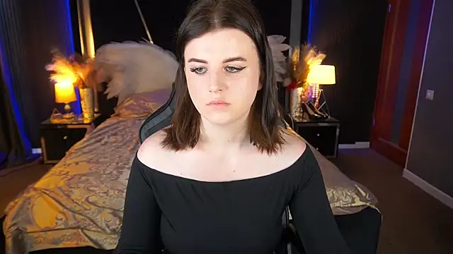 KristiFoxy online show from July 2026 12:23:01 PM