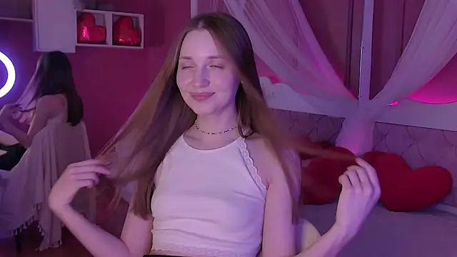 Snapshot of EmmaSagge chatting on March 2026 06:38:02 AM EmmaSagge online show from March 2026 06:38:02 AM