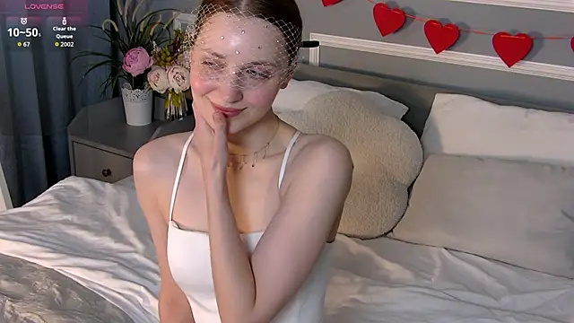 EmmaSagge online show from June 2026 06:51:01 AM