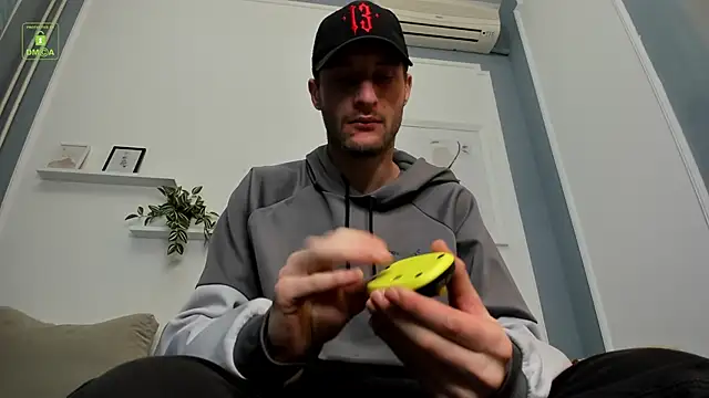 Snapshot of Deymond_Russo chatting on February 2026 05:24:01 PM Deymond Russo online show from February 2026 05:24:01 PM