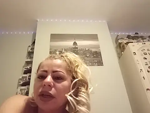 lovebaby69 online show from July 2026 11:10:01 PM