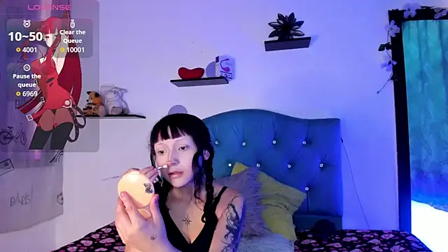 Gemma honey online show from May 2026 01:39:02 PM