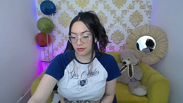 Snapshot of ALISS_M_ chatting on February 2026 07:42:02 PM ALISS M online show from February 2026 07:42:02 PM