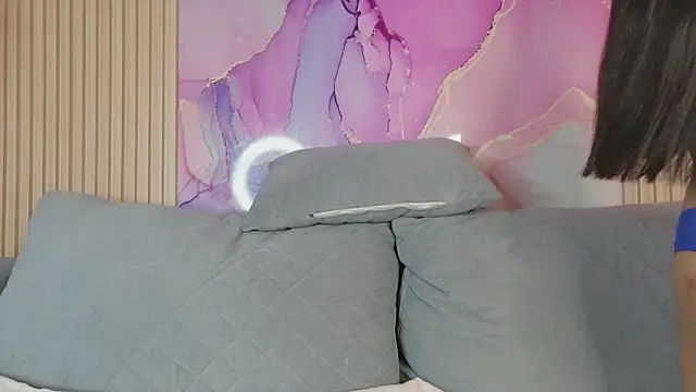 Kitty swett online show from February 2026 01:32:02 PM