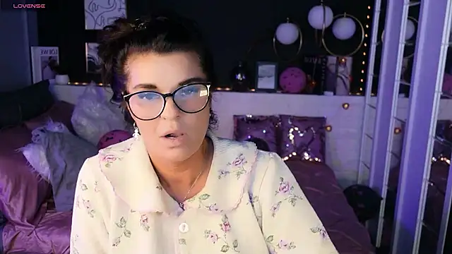 RikaCoutts online show from February 2026 08:59:01 PM