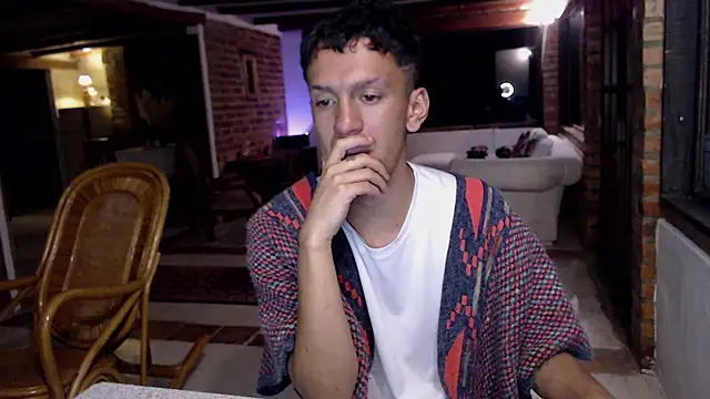 Snapshot of lordthoring chatting on February 2026 01:15:01 AM lordthoring online show from February 2026 01:15:01 AM