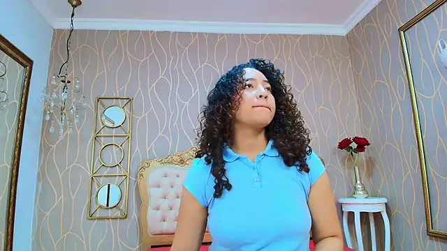 Snapshot of meganrousx chatting on February 2026 11:40:01 AM meganrousx online show from February 2026 11:40:01 AM