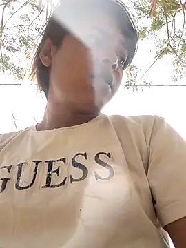 Snapshot of Decent_girl01 chatting on February 2026 11:57:02 AM Decent girl01 online show from February 2026 11:57:02 AM