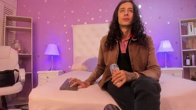 Snapshot of Goldentemptation_ chatting on March 2026 07:54:02 PM Goldentemptation online show from March 2026 07:54:02 PM